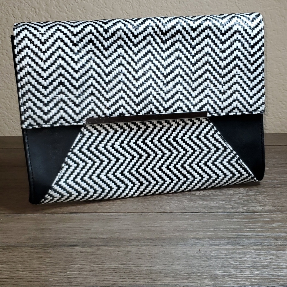 Express Woven Clutch